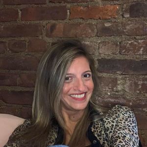 Meet your Posher, Lourdes